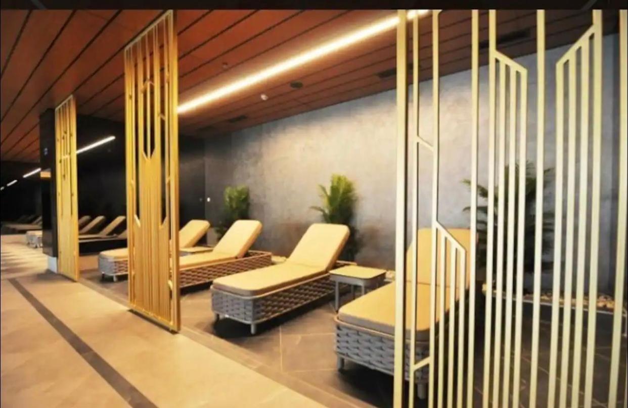 Apartament Sinpas Queen 40+ F-16 *